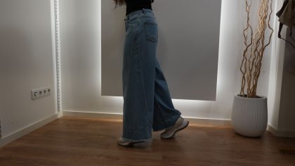 Calças de Ganga Wide Leg de Cintura Alta com Bainha Desfiada